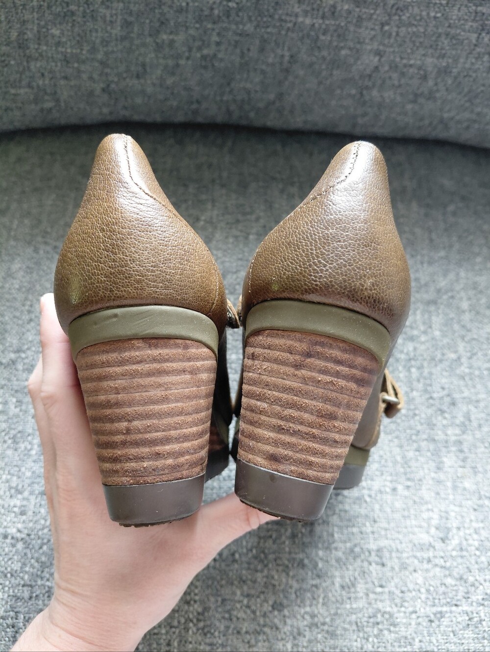 Y2K TSUBO Karris Olive Green Earth Toned Mary Jane Leather Wedges Size 7 - Picture 4 of 7